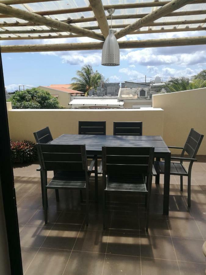 Zanana Penthouse Apartment Flic en Flac Bagian luar foto